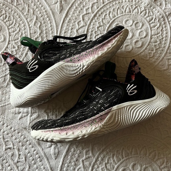 Under Armour Curry Flow 9
Sesame Street‎ The Count WOMENS 9.5 - Picture 5 of 7